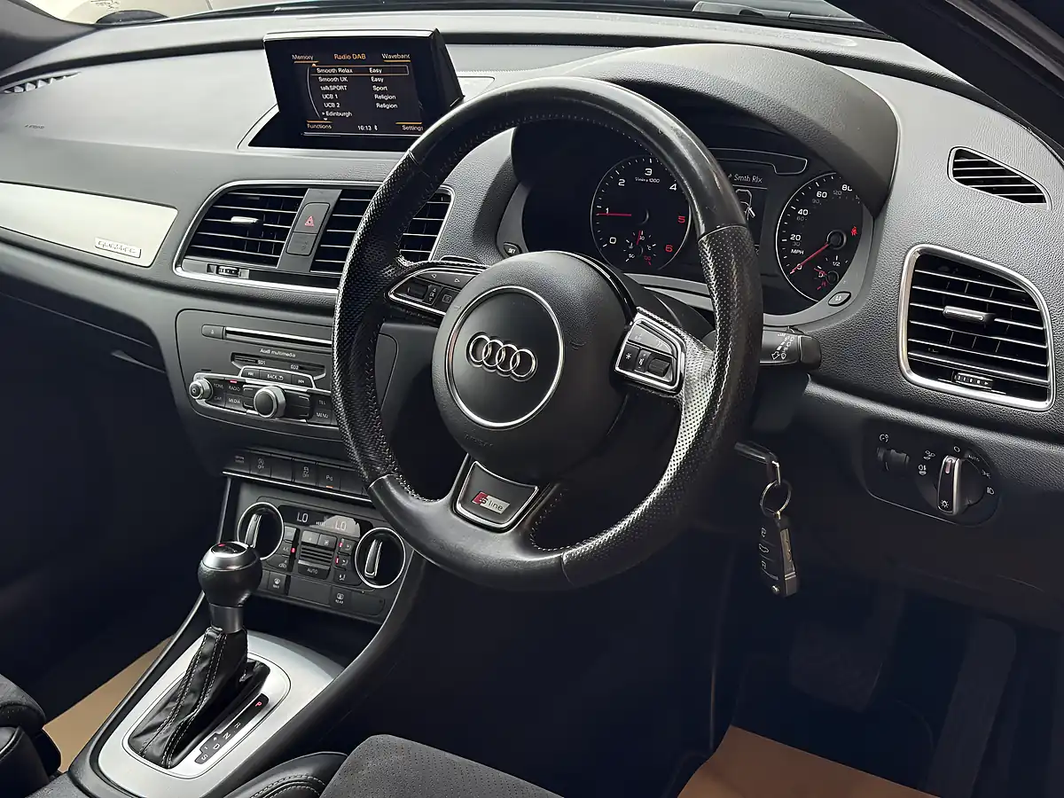 Used 2016 Audi Q3 S Line Plus Blue - Interior and Exterior details 14