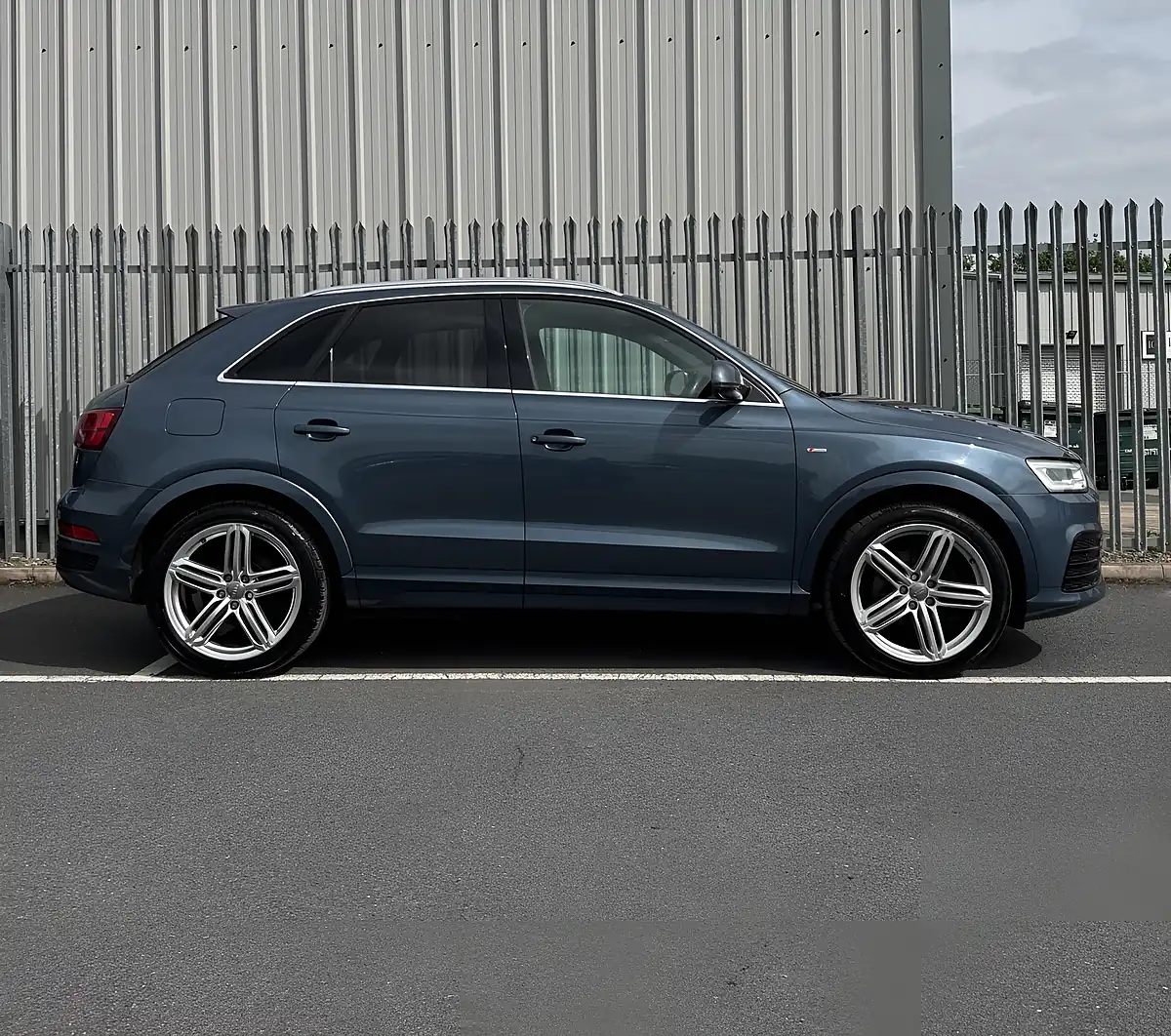 Used 2016 Audi Q3 S Line Plus Blue - Interior and Exterior details 7