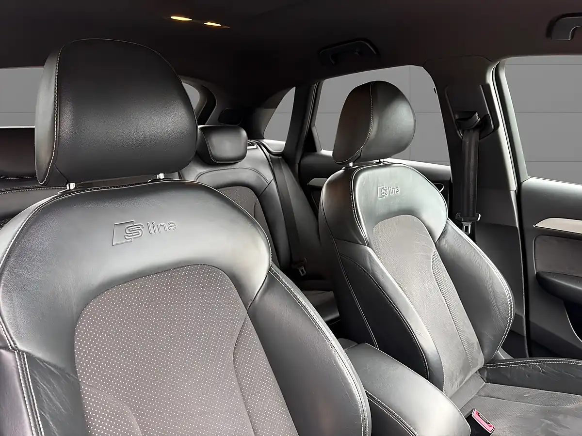 Used 2016 Audi Q3 S Line Plus Blue - Interior and Exterior details 10