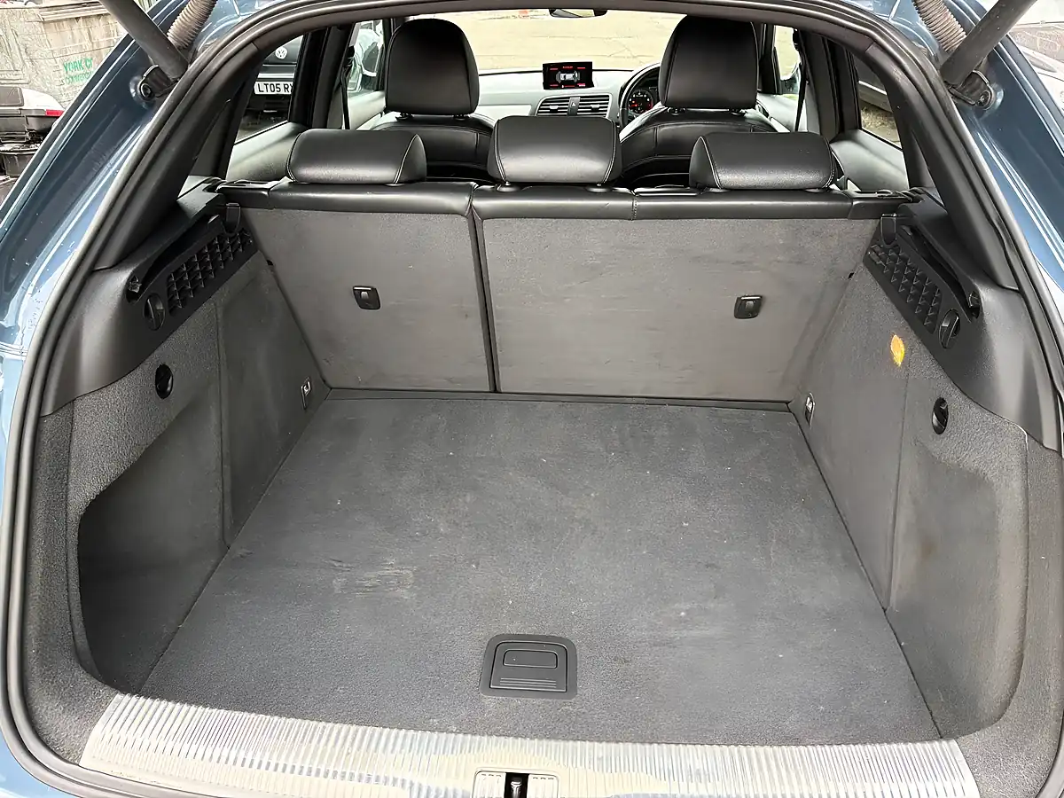Used 2016 Audi Q3 S Line Plus Blue - Interior and Exterior details 17