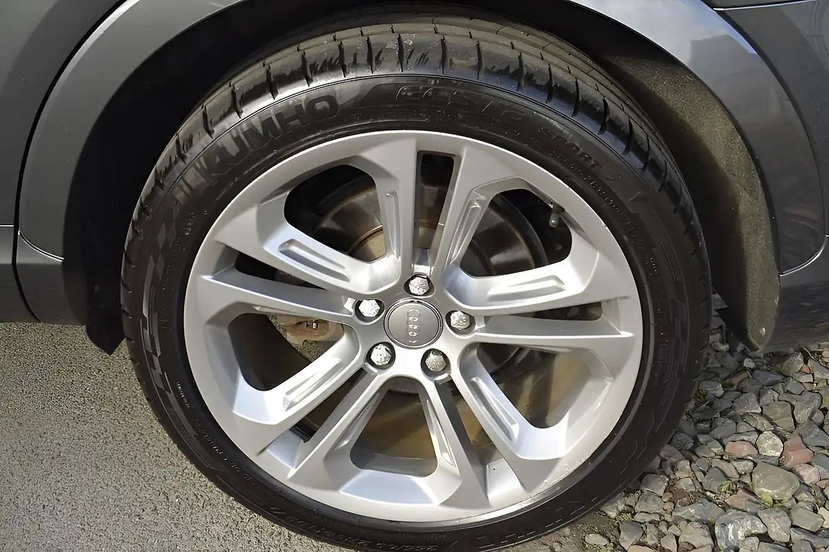 Used 2016 Audi Q3 S Line Plus Daytona Grey - Interior and Exterior details 6