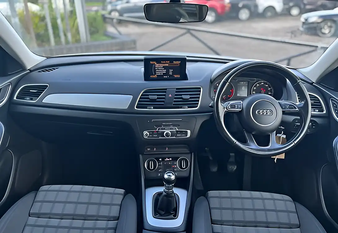 Used 2016 Audi Q3 Se White - Interior and Exterior details 18