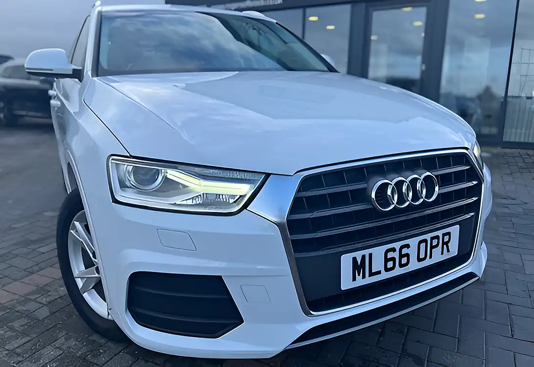 Used 2016 Audi Q3 Se White - Interior and Exterior details 6