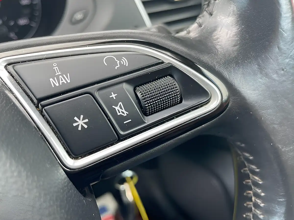 Used 2016 Audi Q3 Se White - Interior and Exterior details 17
