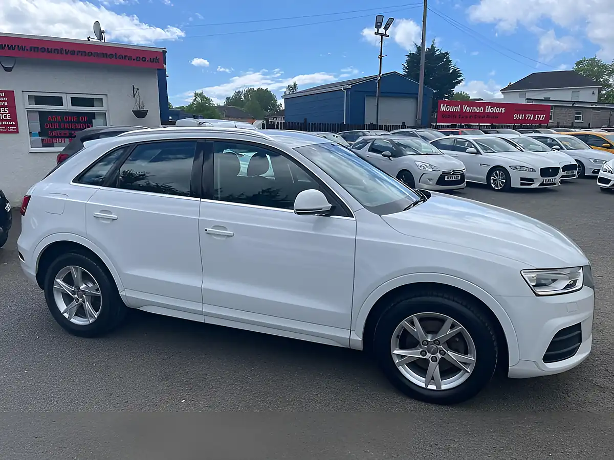 Used 2016 Audi Q3 Se White - Interior and Exterior details 9