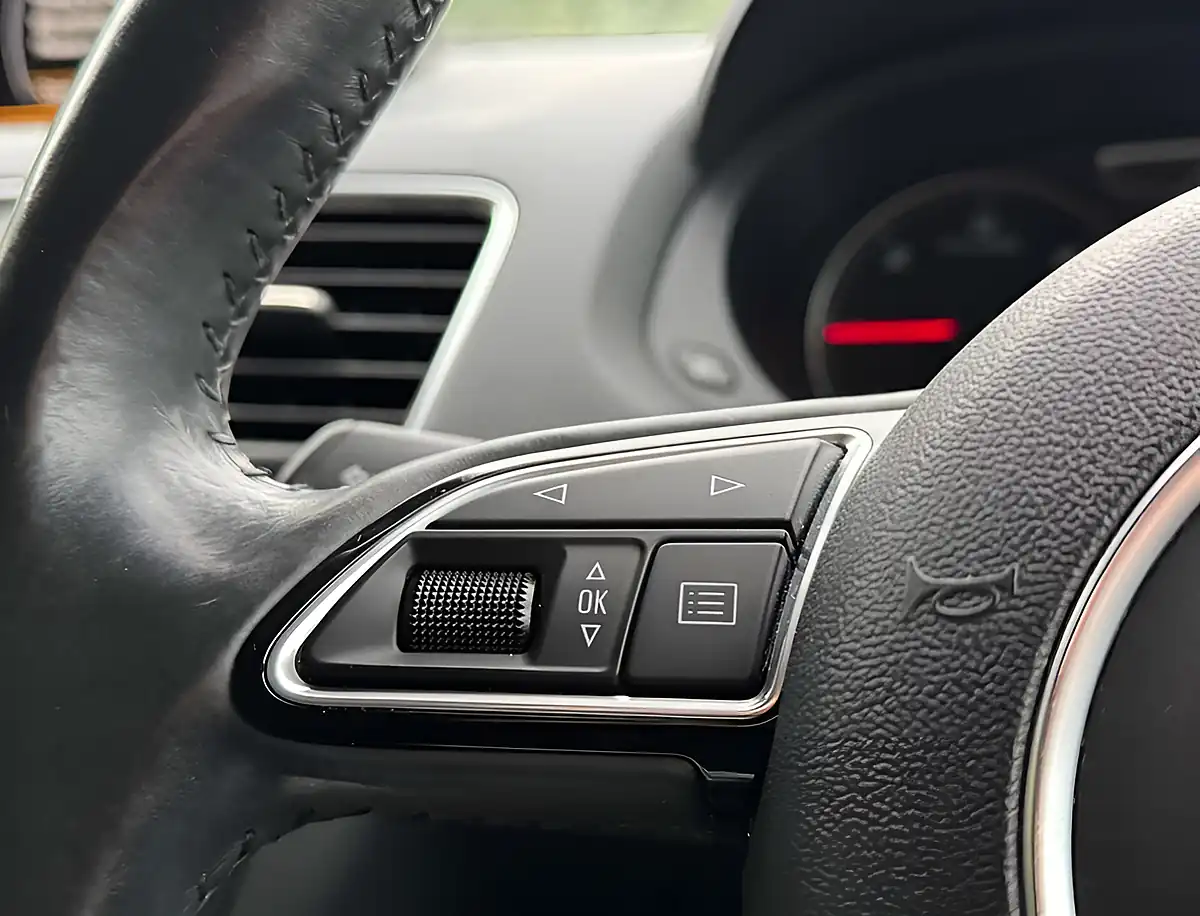 Used 2016 Audi Q3 Sport Misano Red - Interior and Exterior details 13