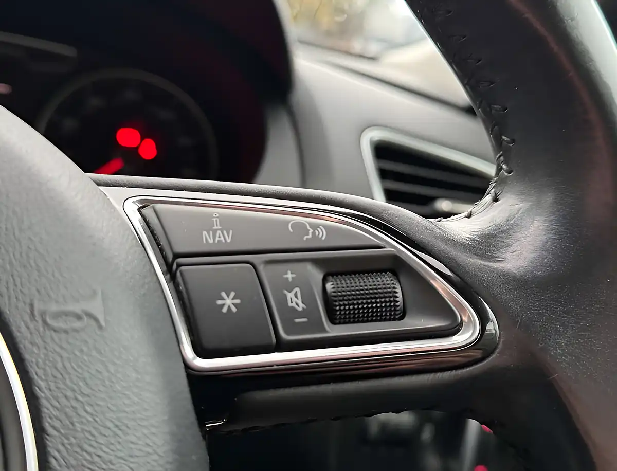 Used 2016 Audi Q3 Sport Misano Red - Interior and Exterior details 14
