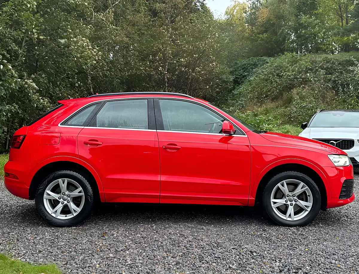 Used 2016 Audi Q3 Sport Misano Red - Interior and Exterior details 2