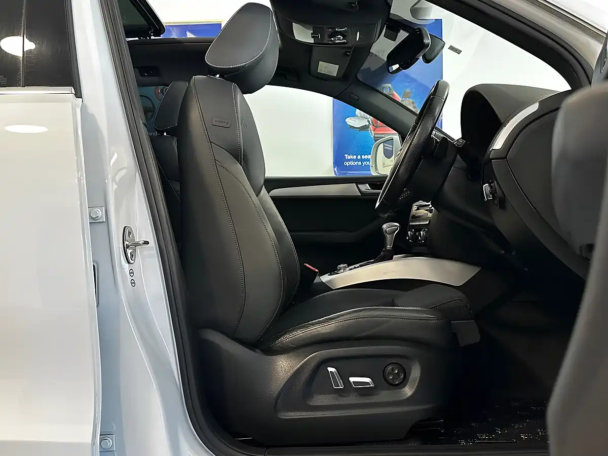 Used 2016 Audi Q5 S Line Glacier White - Interior and Exterior details 3