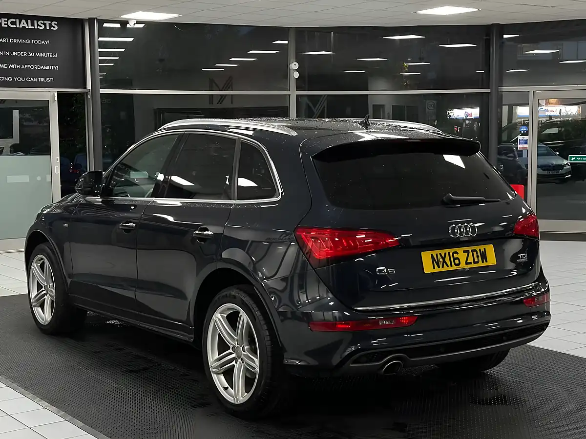 Used 2016 Audi Q5 S Line Plus Blue - Interior and Exterior details 9
