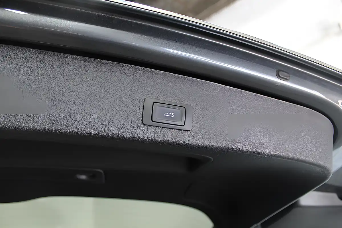 Used 2016 Audi Q5 S Line Plus Grey - Interior and Exterior details 12