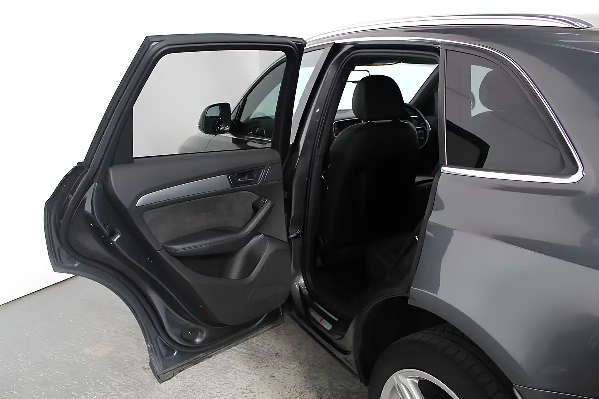 Used 2016 Audi Q5 S Line Plus Grey - Interior and Exterior details 13
