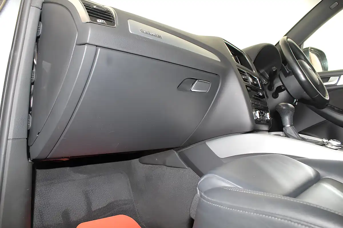 Used 2016 Audi Q5 S Line Plus Grey - Interior and Exterior details 14