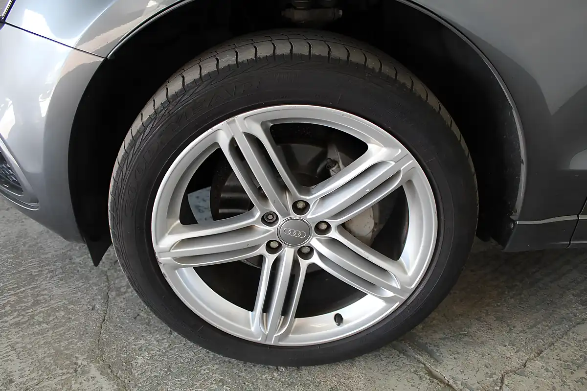 Used 2016 Audi Q5 S Line Plus Grey - Interior and Exterior details 20