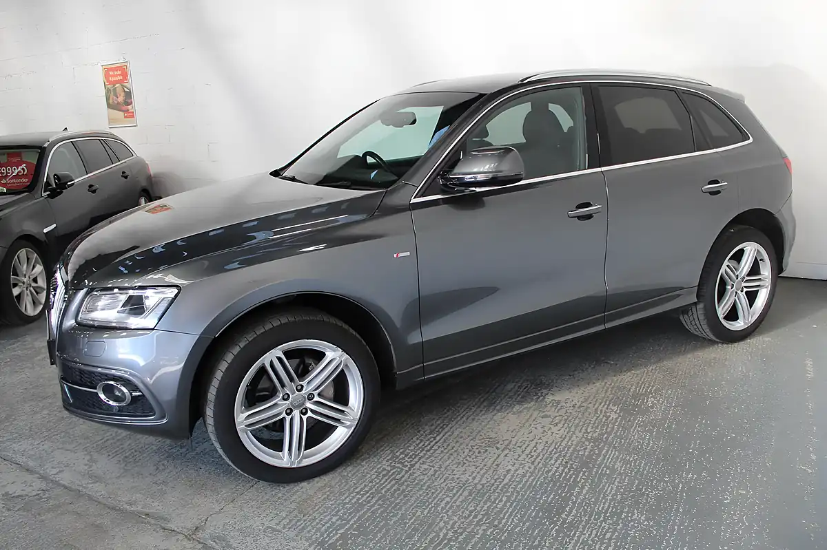 Used 2016 Audi Q5 S Line Plus Grey - Interior and Exterior details 4