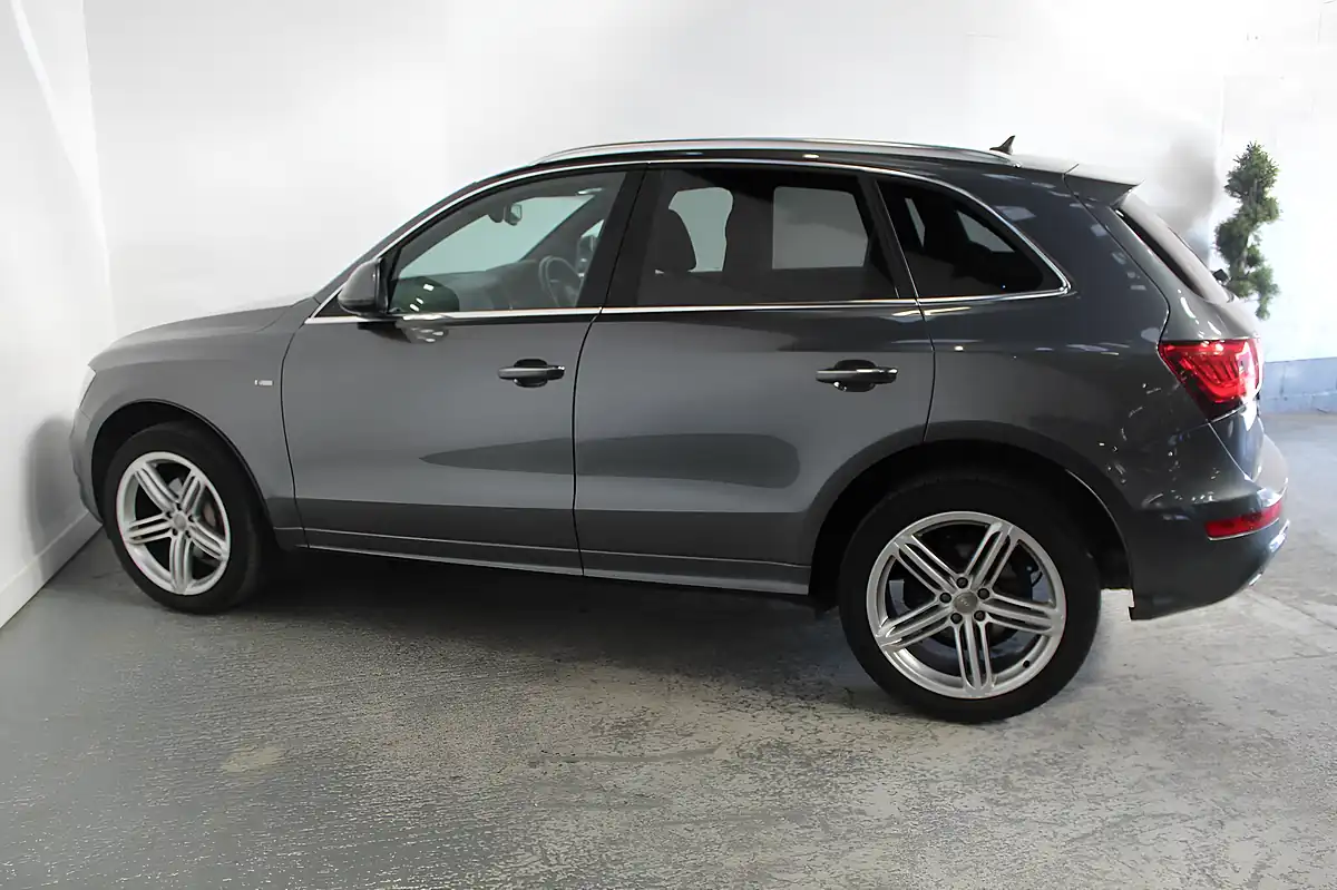 Used 2016 Audi Q5 S Line Plus Grey - Interior and Exterior details 7