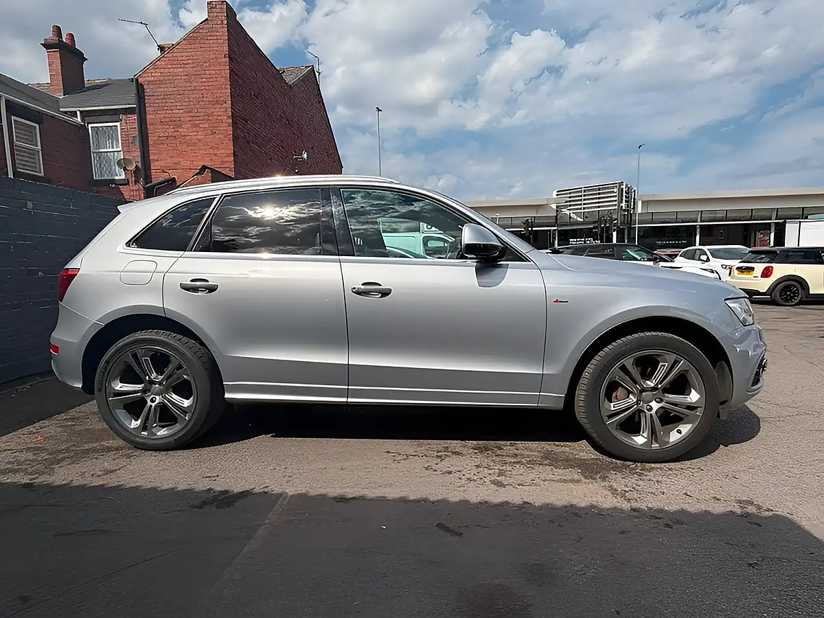 Used 2016 Audi Q5 S Line Plus Silver - Interior and Exterior details 7