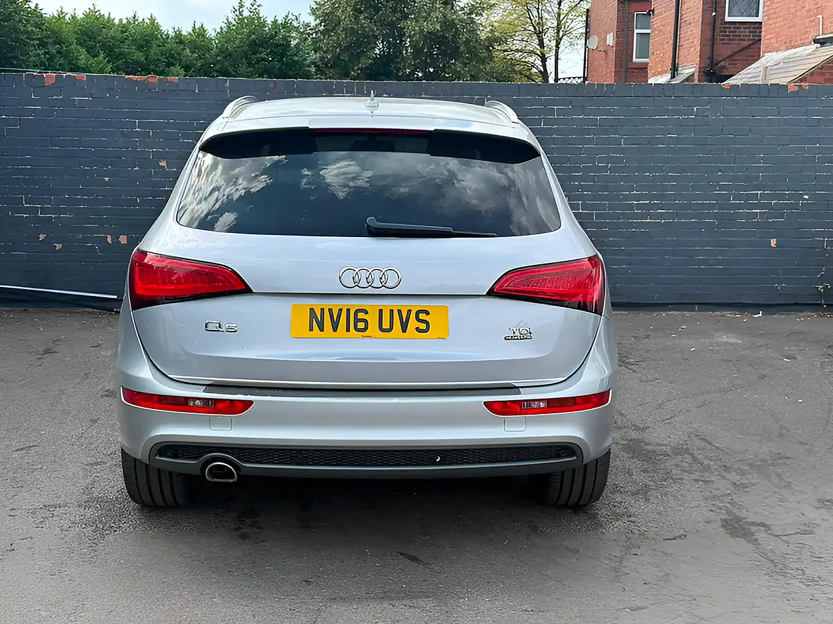 Used 2016 Audi Q5 S Line Plus Silver - Interior and Exterior details 9