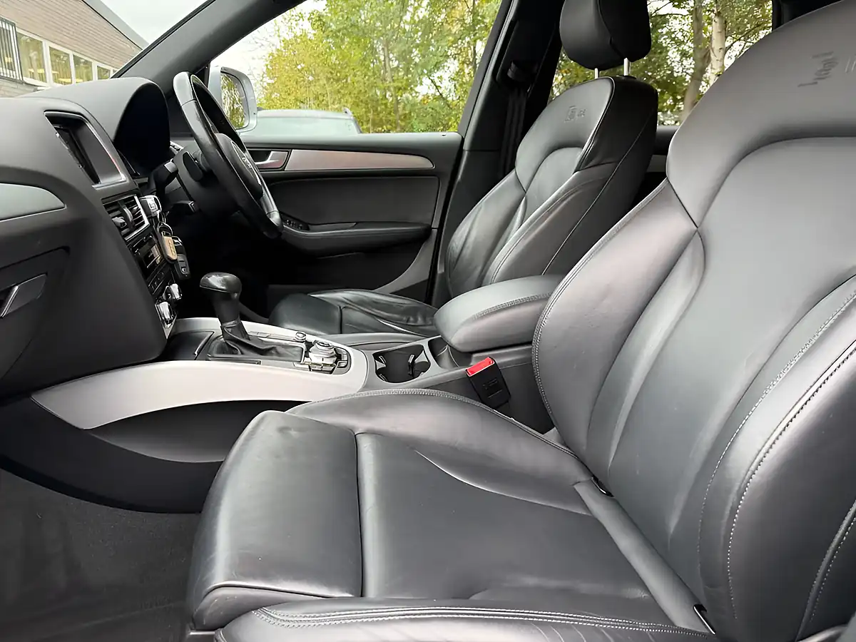 Used 2016 Audi Q5 S Line Plus Silver - Interior and Exterior details 12