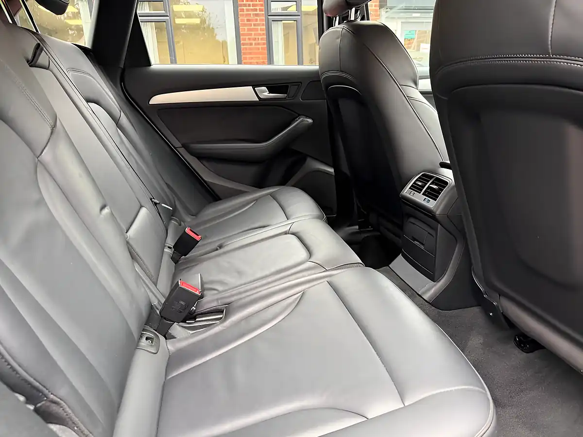 Used 2016 Audi Q5 S Line Plus Silver - Interior and Exterior details 13