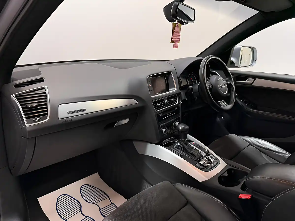 Used 2016 Audi Q5 S Line Plus Silver - Interior and Exterior details 13