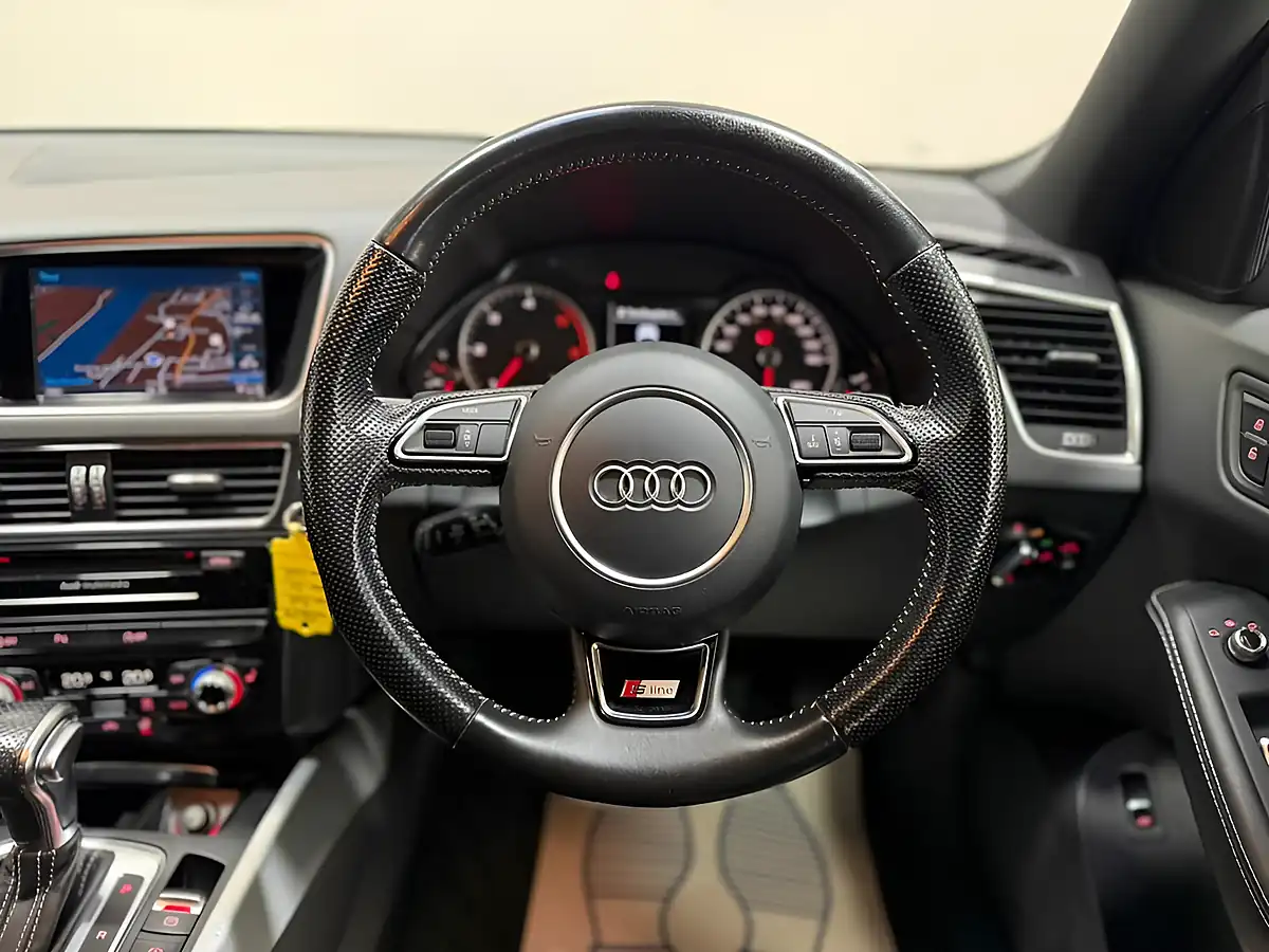 Used 2016 Audi Q5 S Line Plus Silver - Interior and Exterior details 16