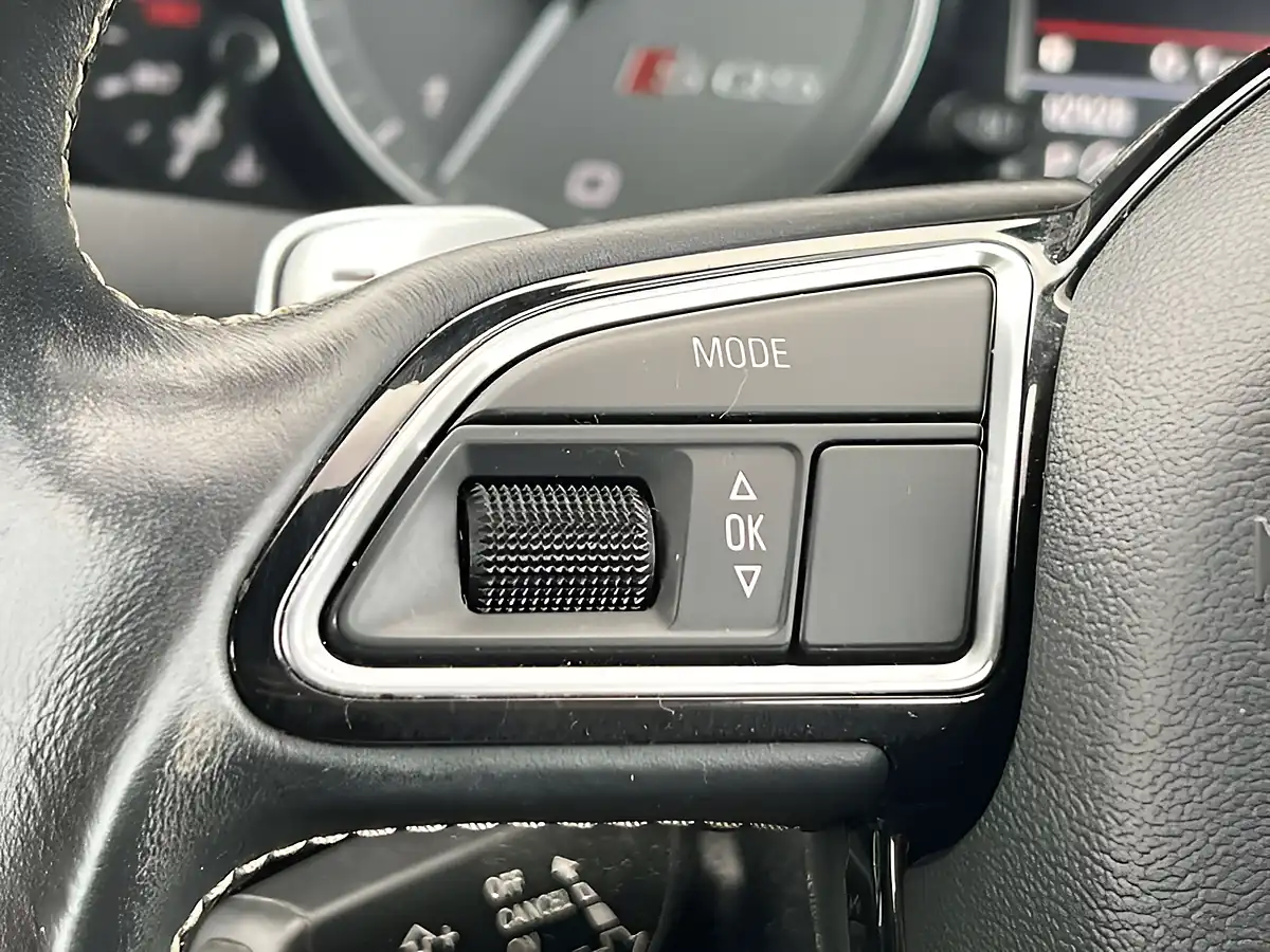 Used 2016 Audi Q5 SQ5 Moonlight Blue - Interior and Exterior details 18
