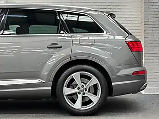Used 2016 Audi Q7 Grey - Interior and Exterior details 11