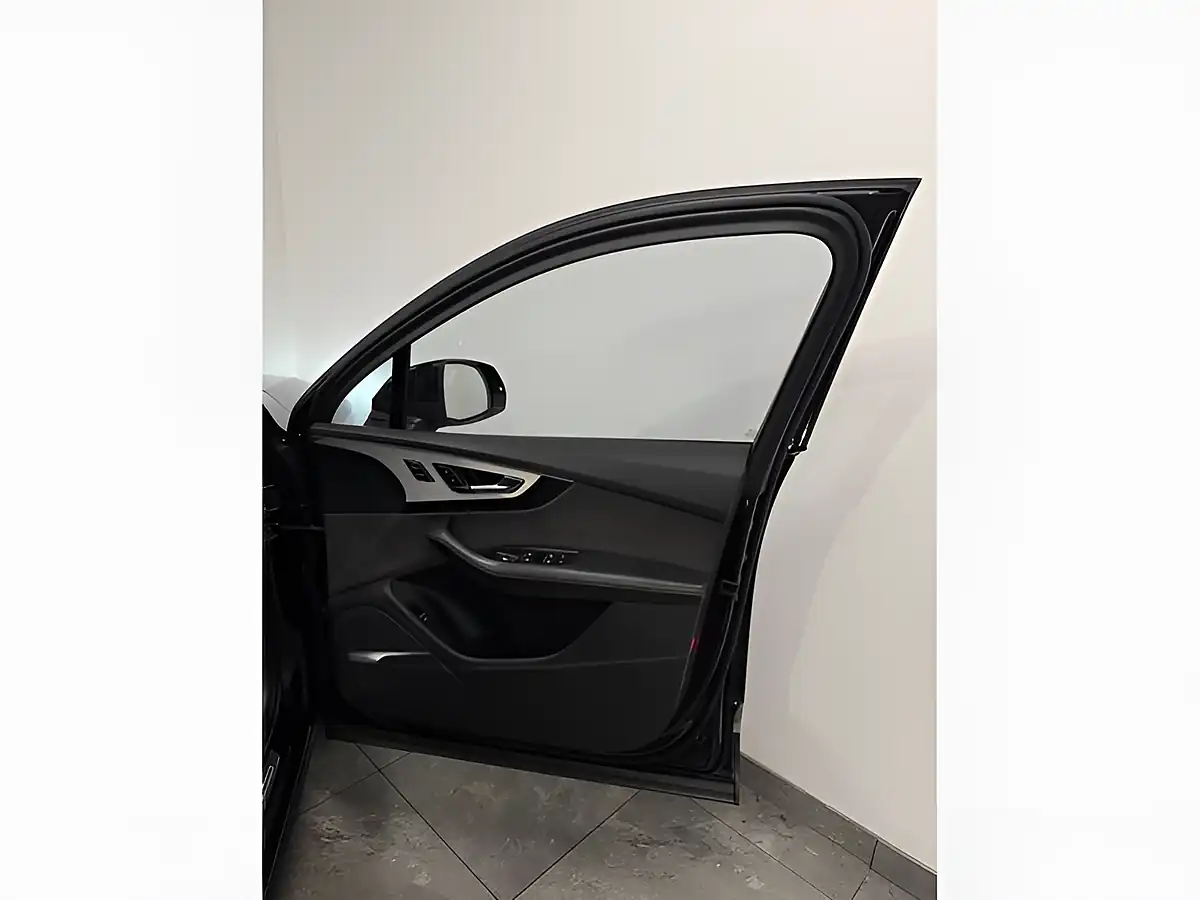 Used 2016 Audi Q7 S Line Black - Interior and Exterior details 12