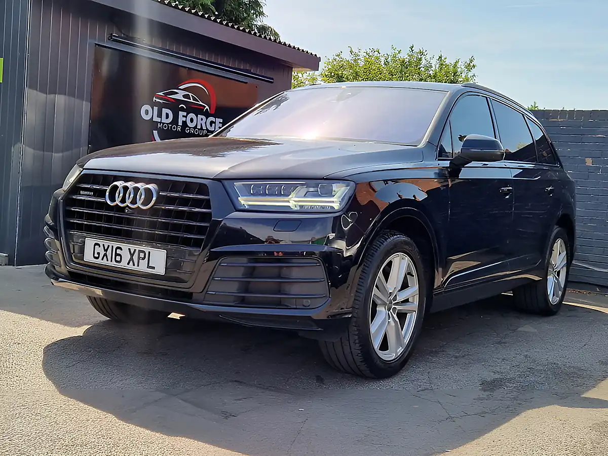 Used 2016 Audi Q7 S Line Black - Interior and Exterior details 11