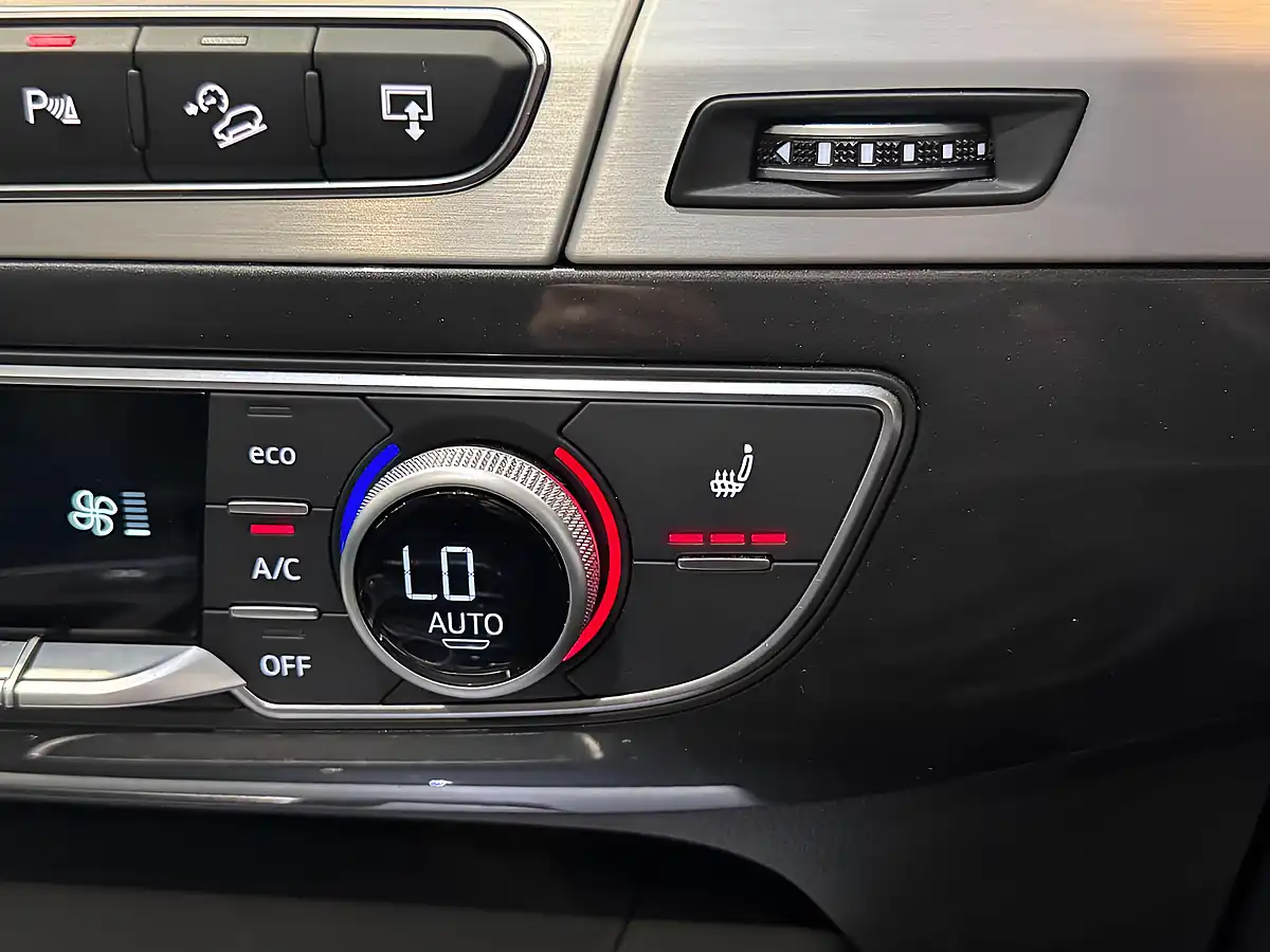 Used 2016 Audi Q7 S Line Black - Interior and Exterior details 13