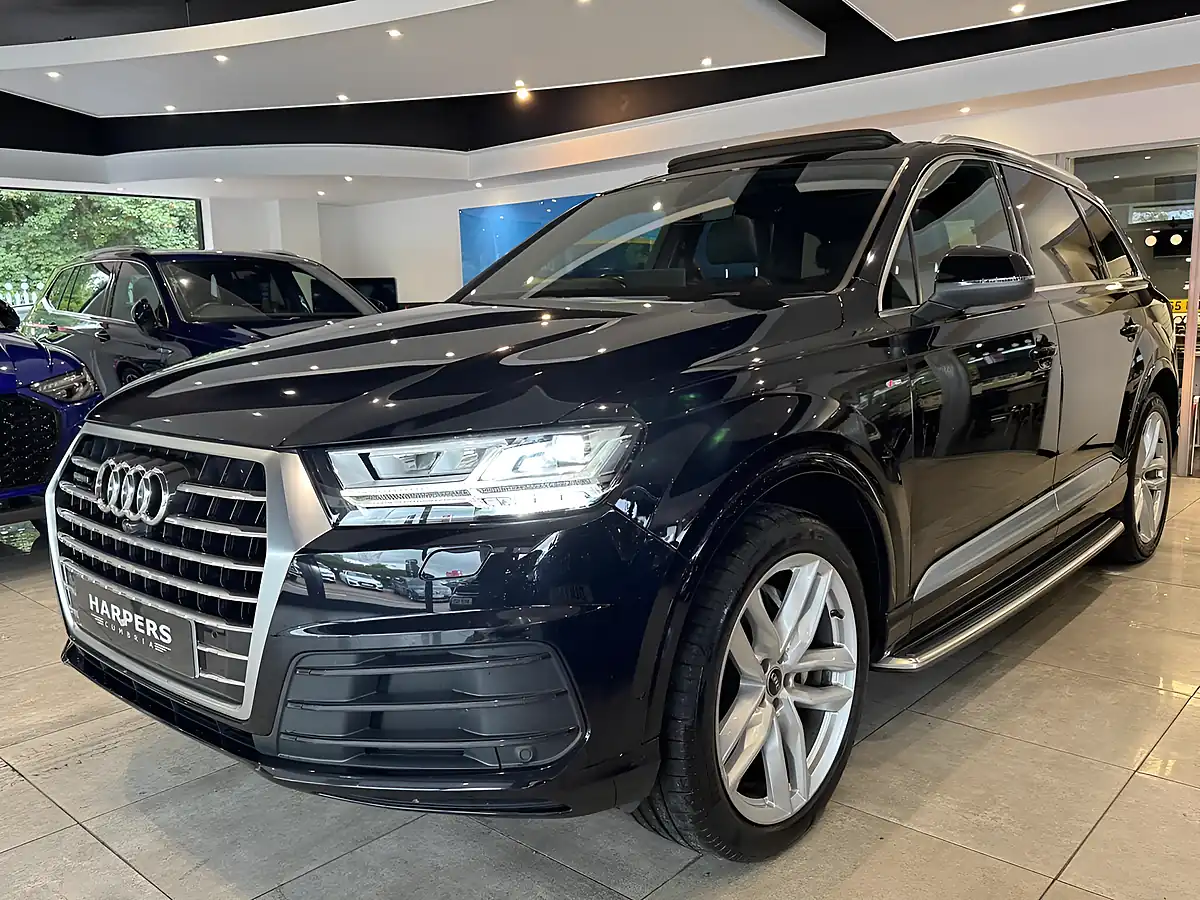Used 2016 Audi Q7 S Line Black - Interior and Exterior details 3