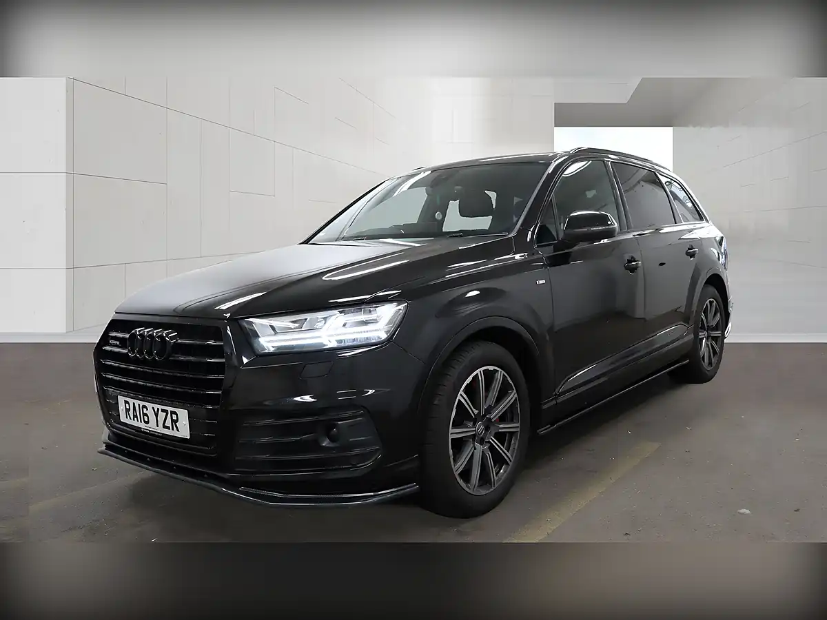 Used 2016 Audi Q7 S Line Black - Interior and Exterior details 2