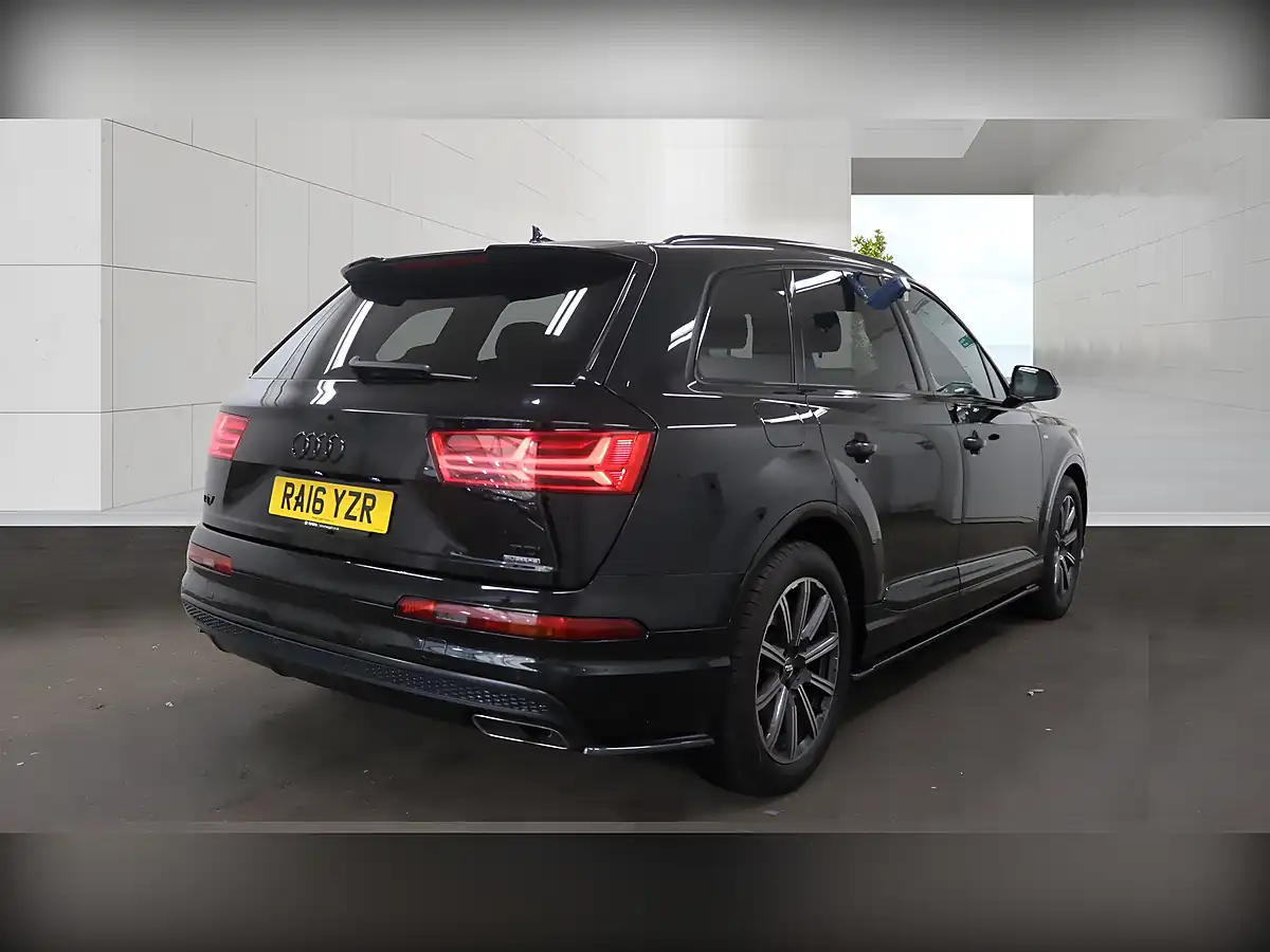 Used 2016 Audi Q7 S Line Black - Interior and Exterior details 4