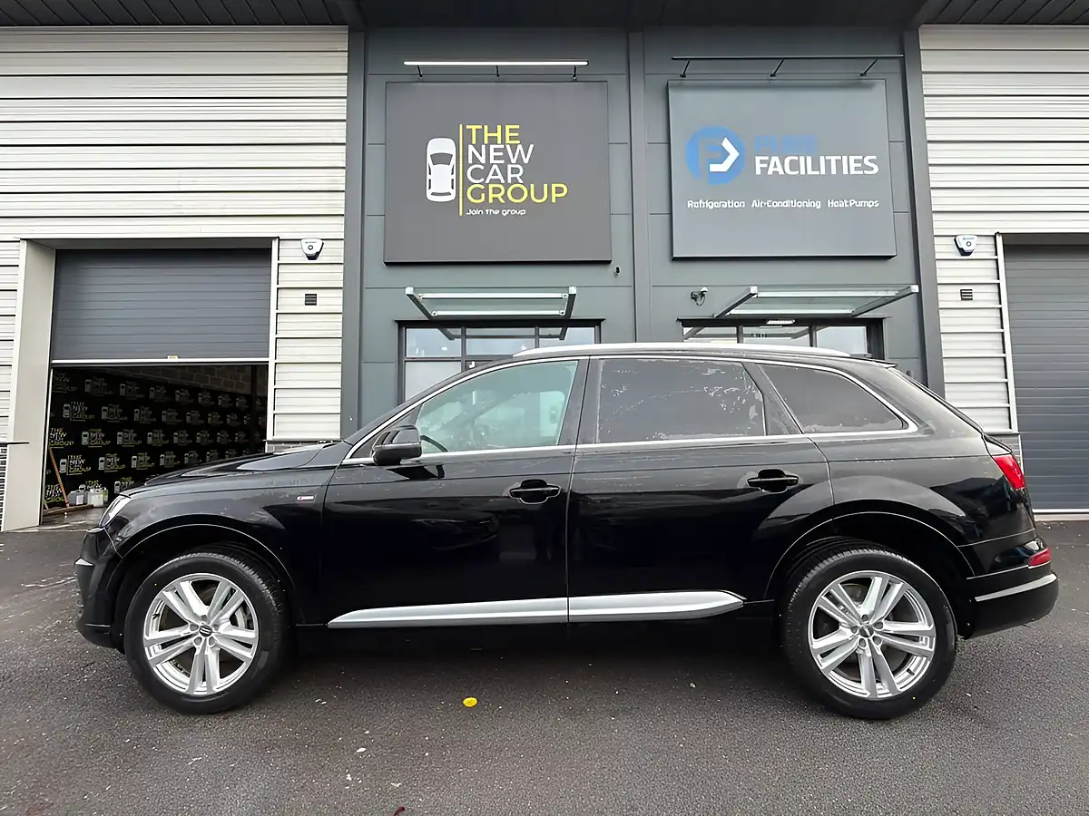 Used 2016 Audi Q7 S Line Black - Interior and Exterior details 12