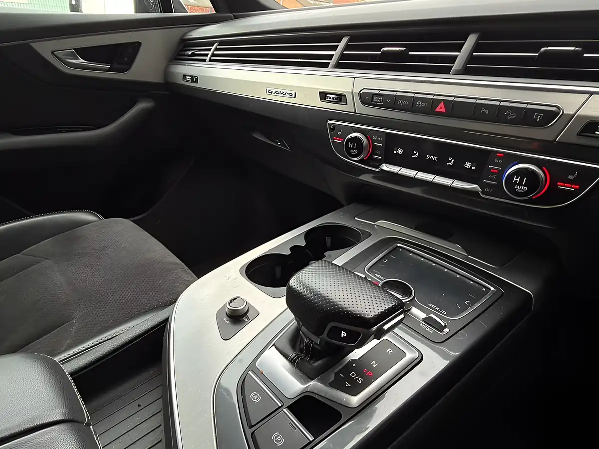 Used 2016 Audi Q7 S Line Black - Interior and Exterior details 19
