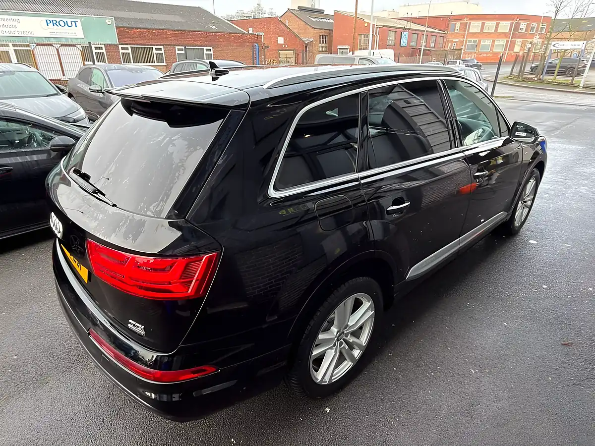 Used 2016 Audi Q7 S Line Black - Interior and Exterior details 9