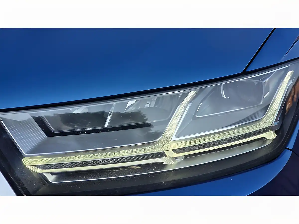 Used 2016 Audi Q7 S Line Blue - Interior and Exterior details 12