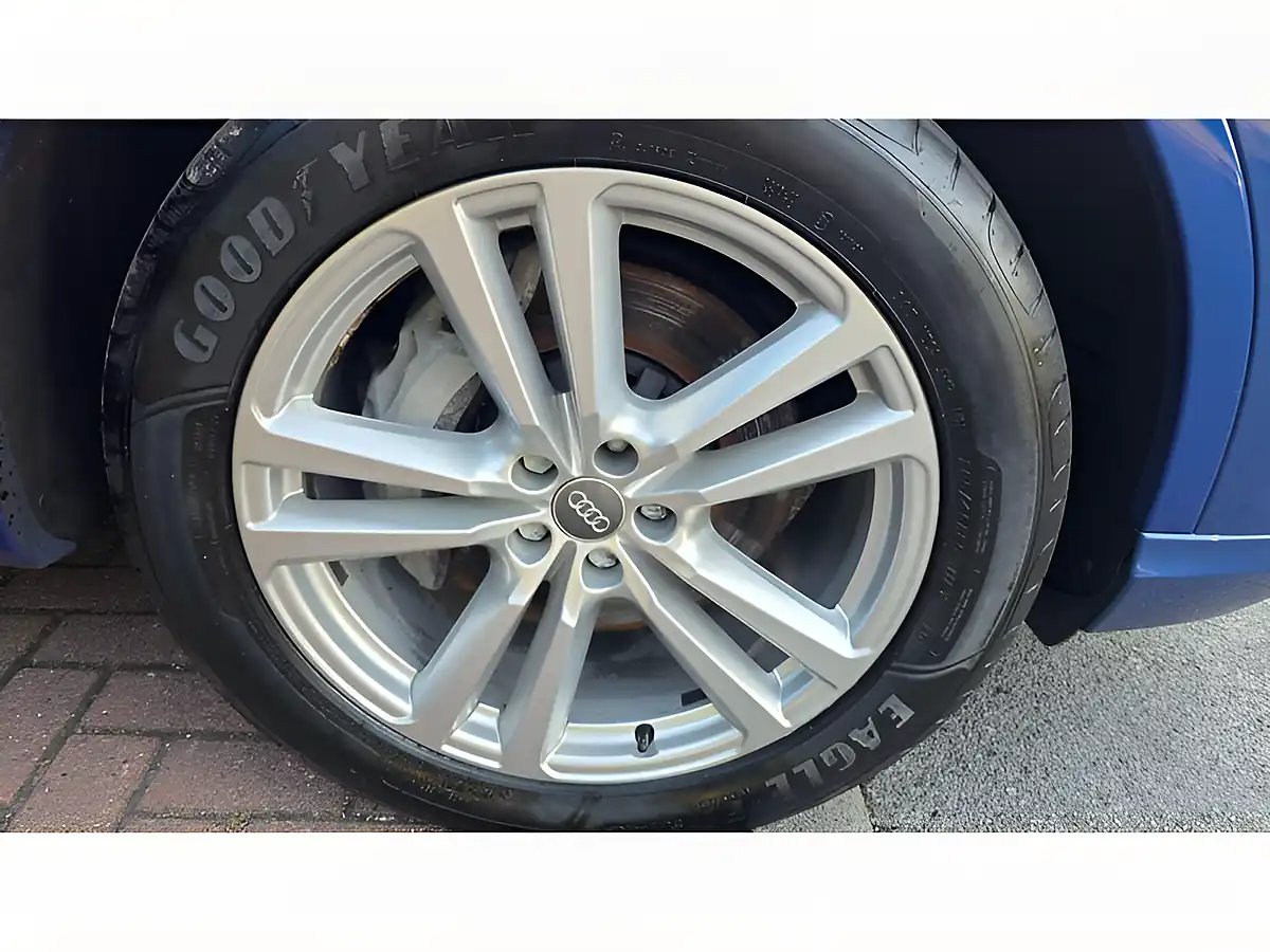 Used 2016 Audi Q7 S Line Blue - Interior and Exterior details 19