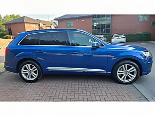 Used 2016 Audi Q7 S Line Blue - Interior and Exterior details 6