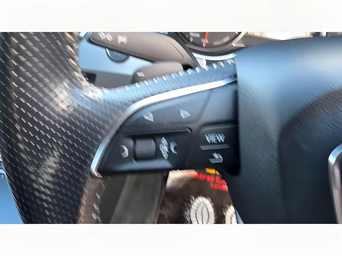 Used 2016 Audi Q7 S Line Blue - Interior and Exterior details 14