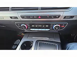 Used 2016 Audi Q7 S Line Blue - Interior and Exterior details 17
