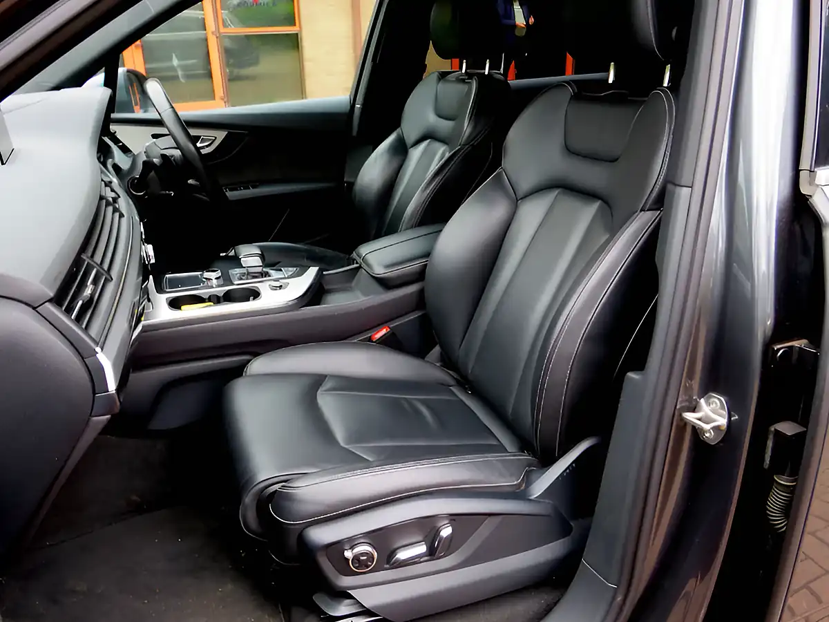 Used 2016 Audi Q7 S Line Daytona Grey Pearlescent - Interior and Exterior details 15