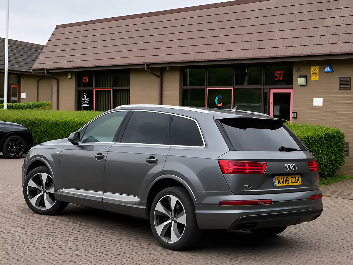 Used 2016 Audi Q7 S Line Daytona Grey Pearlescent - Interior and Exterior details 5