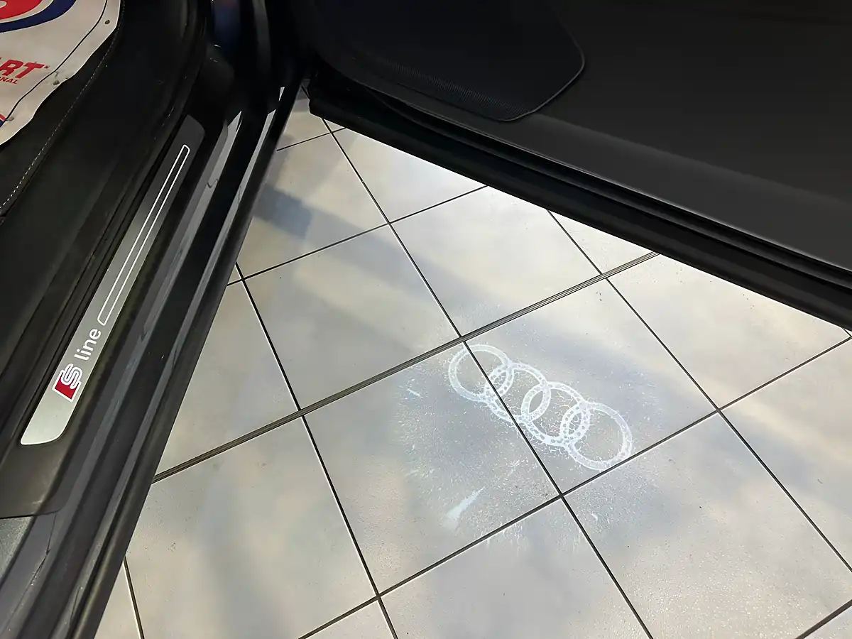 Used 2016 Audi Q7 S Line Grey - Interior and Exterior details 13