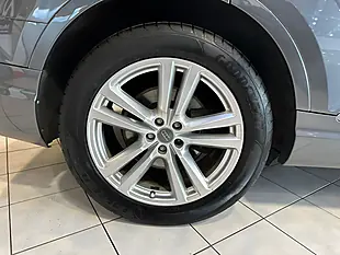 Used 2016 Audi Q7 S Line Grey - Interior and Exterior details 18