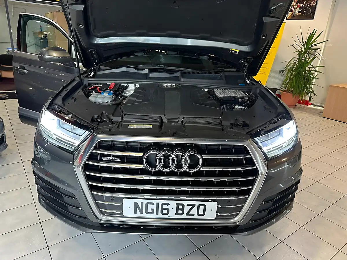 Used 2016 Audi Q7 S Line Grey - Interior and Exterior details 20