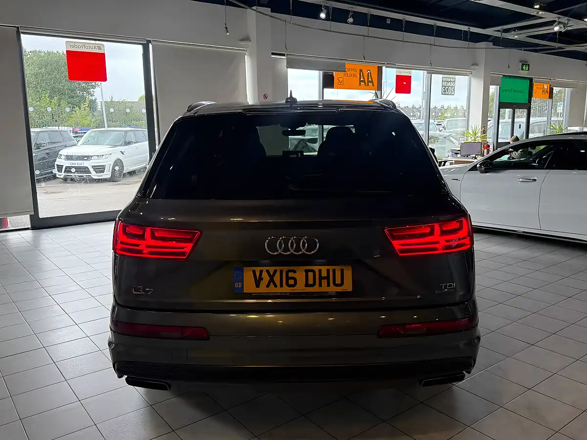 Used 2016 Audi Q7 S Line Grey - Interior and Exterior details 8