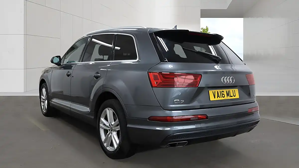 Used 2016 Audi Q7 S Line Grey - Interior and Exterior details 3