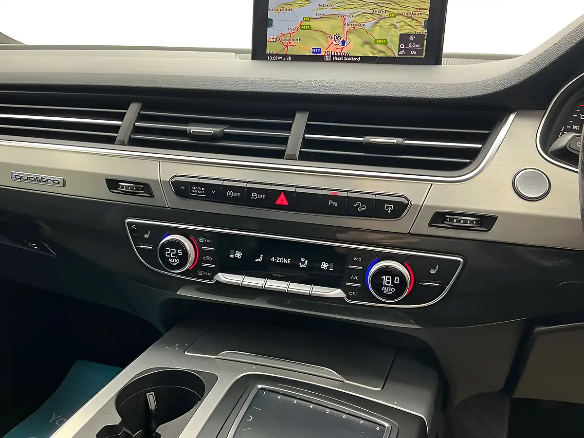 Used 2016 Audi Q7 S Line Sepang Blue - Interior and Exterior details 15